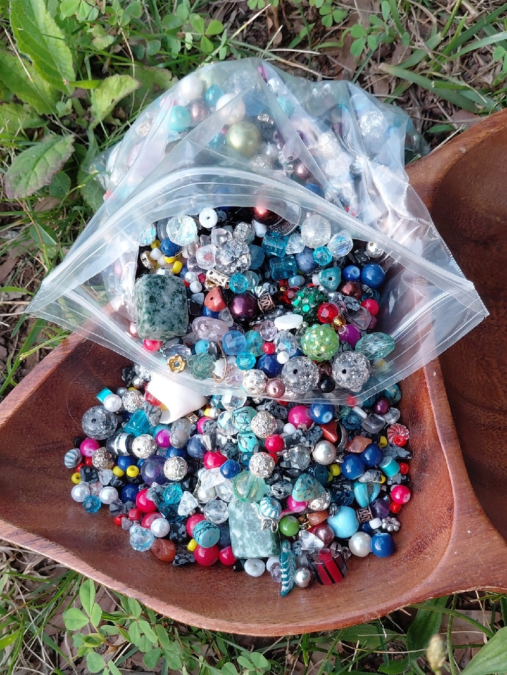 1 lb  Colorful Craft Beads